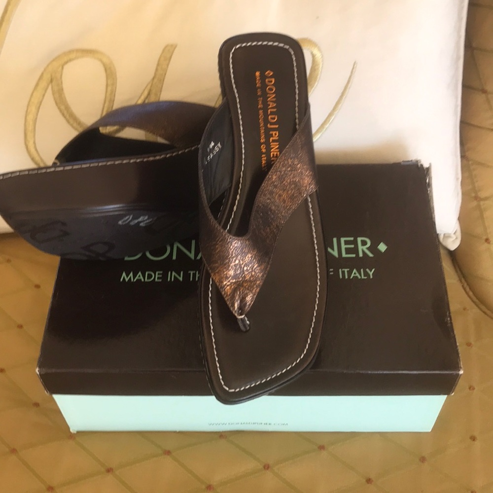 Bronze wedge sandals